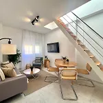 Capuchinos Penthouse & Terrace By Ele Apartments