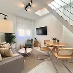 Capuchinos Penthouse & Terrace By Ele Apartments